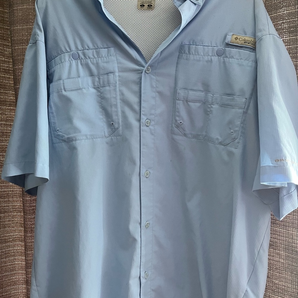 PFG button up